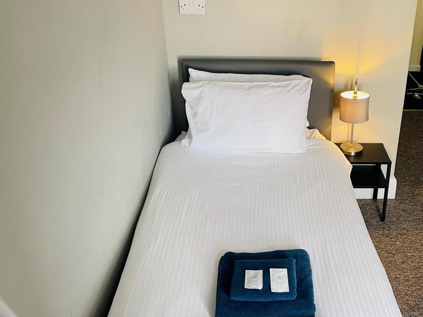 Royal Ashton Townhouse - Taunton Hotell Rum bild
